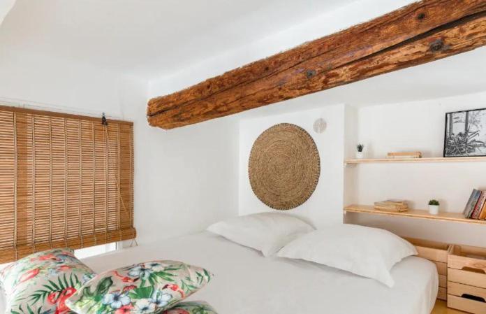 Appartement Authentique Situe En Plein Centre D'Antibes Extérieur photo