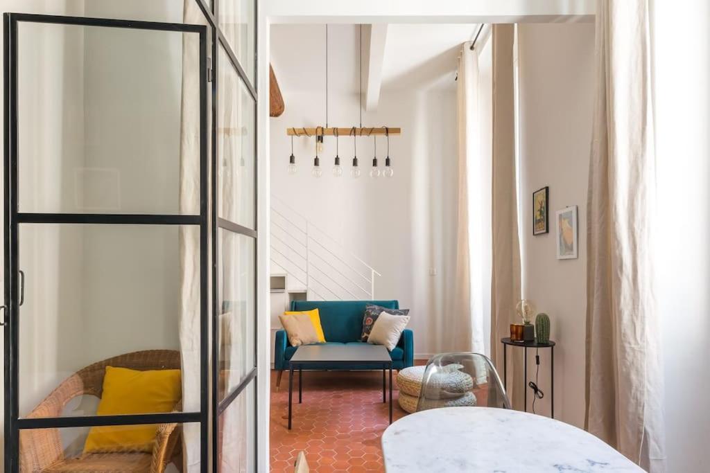 Appartement Authentique Situe En Plein Centre D'Antibes Extérieur photo